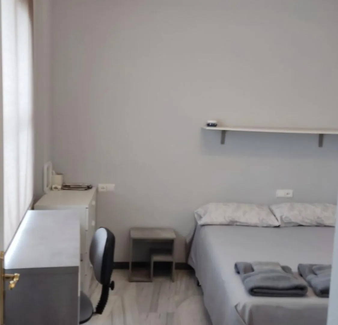 Habitacion Doble Con Bano Privado En Casa Clara Cordoba 0*,